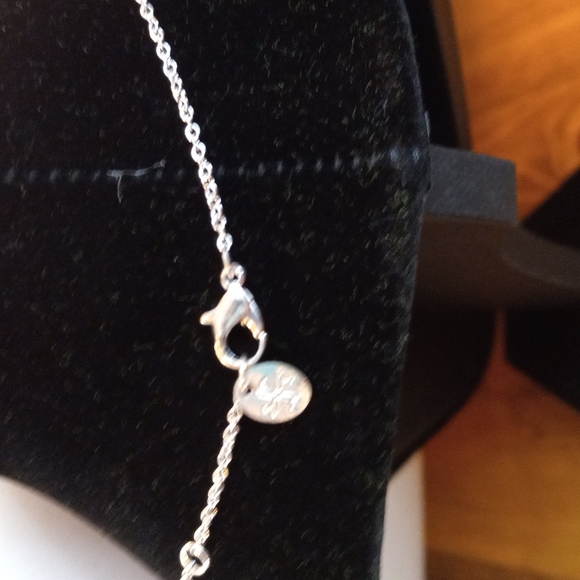 Anchor Necklace - Picture 3 of 3